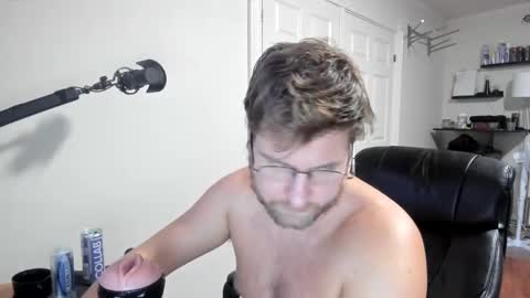 Snapshot of rostungurinn chatting on December 14, 2024, 3:40 am Rostungur online show from December 14, 2024, 3:40 am