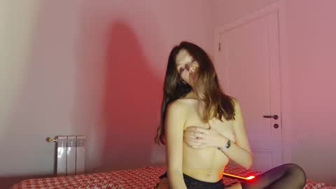 roter_rita online show from December 18, 2025, 1:44 am