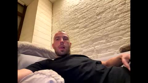 rotteei1 online show from October 1, 2025, 5:30 pm