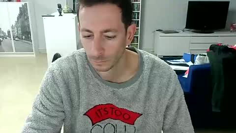 Snapshot of roubarixx chatting on December 6, 2024, 8:37 am roubarixx online show from December 6, 2024, 8:37 am