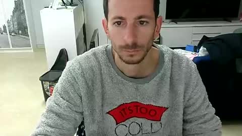 Snapshot of roubarixx chatting on December 16, 2024, 8:09 am roubarixx online show from December 16, 2024, 8:09 am