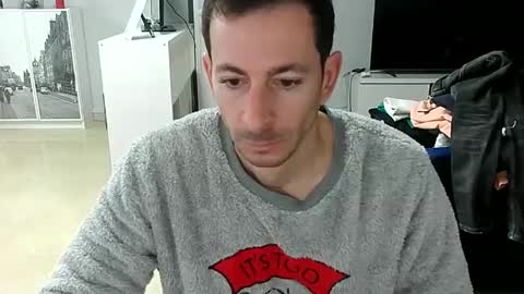 Snapshot of roubarixx chatting on January 13, 2025, 8:15 am roubarixx online show from January 13, 2025, 8:15 am