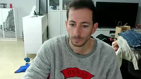 Snapshot of roubarixx chatting on January 19, 2025, 8:50 am roubarixx online show from January 19, 2025, 8:50 am