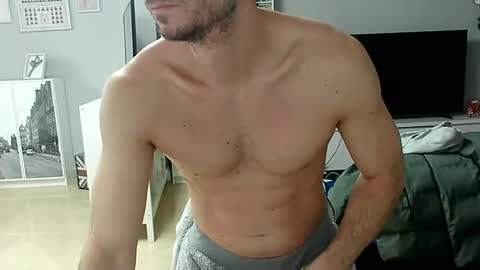 Snapshot of roubarixx chatting on March 10, 2025, 6:59 am roubarixx online show from March 10, 2025, 6:59 am