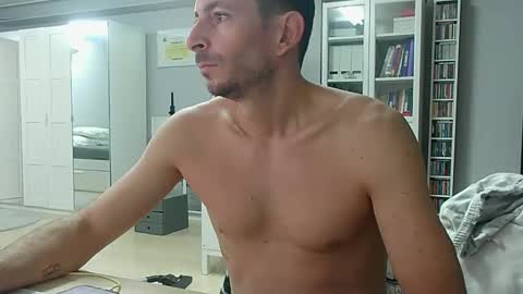 Snapshot of roubarixx chatting on October 13, 2025, 7:19 am roubarixx online show from October 13, 2025, 7:19 am