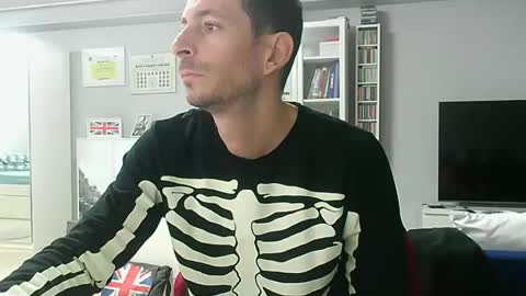 Snapshot of roubarixx chatting on November 2, 2025, 8:28 am roubarixx online show from November 2, 2025, 8:28 am