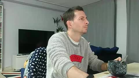 Snapshot of roubarixx chatting on December 4, 2025, 8:12 am roubarixx online show from December 4, 2025, 8:12 am