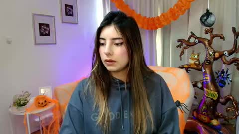 Snapshot of rousee_v chatting on October 23, 2025, 1:32 pm Rousee online show from October 23, 2025, 1:32 pm