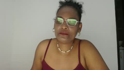 Snapshot of roushlove chatting on November 6, 2025, 9:59 pm luxa online show from November 6, 2025, 9:59 pm