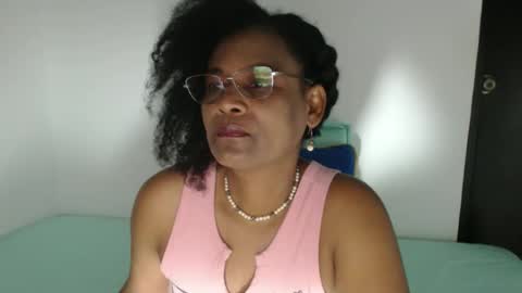 Snapshot of roushlove chatting on November 13, 2025, 12:04 pm luxa online show from November 13, 2025, 12:04 pm