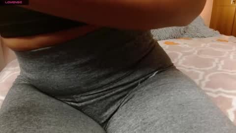 Snapshot of rouss_henao chatting on February 9, 2025, 2:38 am Rouss marie henao online show from February 9, 2025, 2:38 am