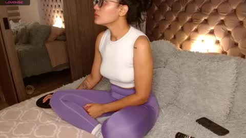 Snapshot of rouss_henao chatting on March 3, 2025, 3:30 am Rouss marie henao online show from March 3, 2025, 3:30 am