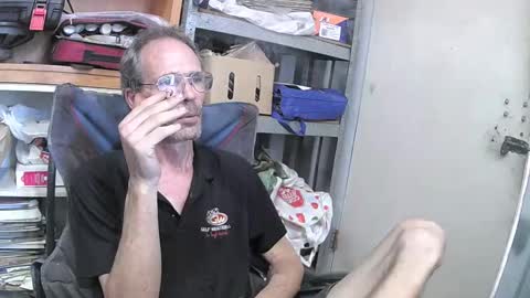 Snapshot of rover_ chatting on February 12, 2025, 5:05 am rover_ online show from February 12, 2025, 5:05 am