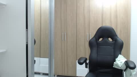 Roxana online show from January 13, 2025, 4:18 am