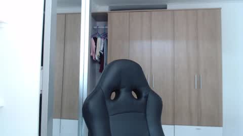 Roxana online show from January 21, 2025, 6:23 pm