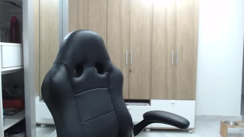 Roxana online show from January 31, 2025, 4:03 am