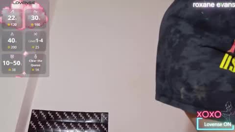 Snapshot of roxaneevans_ chatting on September 13, 2025, 6:29 pm Roxane  online show from September 13, 2025, 6:29 pm