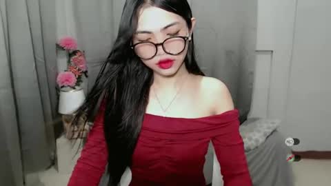 Snapshot of roxie_fuckdoll chatting on January 1, 2025, 2:09 am Roxie online show from January 1, 2025, 2:09 am