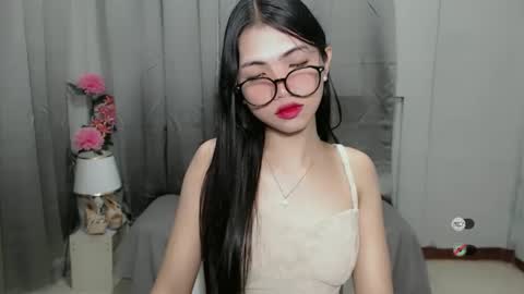 Snapshot of roxie_fuckdoll chatting on January 8, 2025, 11:09 pm Roxie online show from January 8, 2025, 11:09 pm