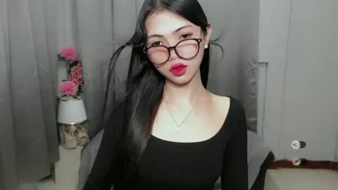 Snapshot of roxie_fuckdoll chatting on January 10, 2025, 10:15 pm Roxie online show from January 10, 2025, 10:15 pm