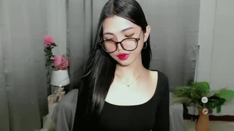 Snapshot of roxie_fuckdoll chatting on February 4, 2025, 12:40 am Roxie online show from February 4, 2025, 12:40 am