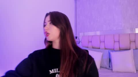 Roxie  online show from February 14, 2025, 7:44 pm