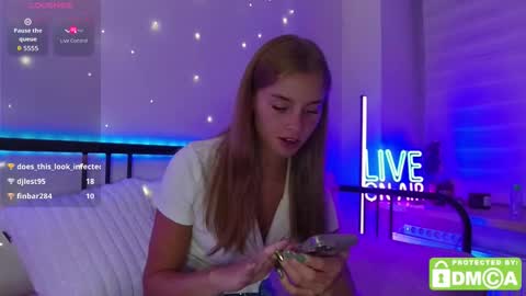Snapshot of roxxxie_reid chatting on September 11, 2025, 9:48 pm Roxieex ABBY online show from September 11, 2025, 9:48 pm