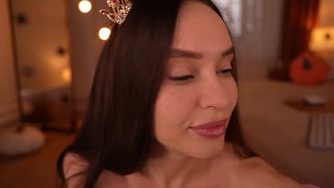 Snapshot of roxy_blue_eyed_ chatting on October 28, 2025, 11:25 am Im Roxy ntmu online show from October 28, 2025, 11:25 am