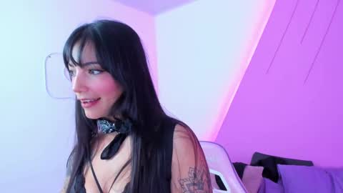 Snapshot of roxy_hell chatting on February 20, 2025, 8:25 pm Roxy hell online show from February 20, 2025, 8:25 pm