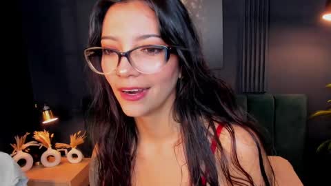 Snapshot of roxy_hell chatting on March 9, 2025, 12:09 pm Roxy hell online show from March 9, 2025, 12:09 pm