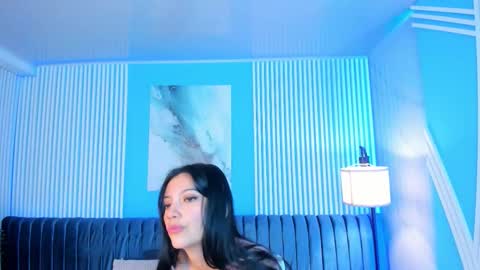 Roxy hell online show from November 28, 2025, 12:19 pm