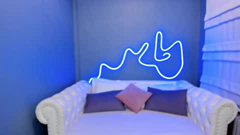 Snapshot of roxy_mars chatting on February 11, 2025, 1:20 am Roxy online show from February 11, 2025, 1:20 am