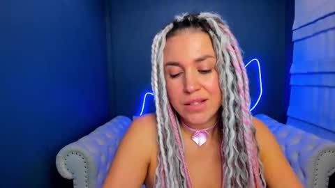 Snapshot of roxy_mars chatting on November 28, 2025, 4:15 am Roxy online show from November 28, 2025, 4:15 am