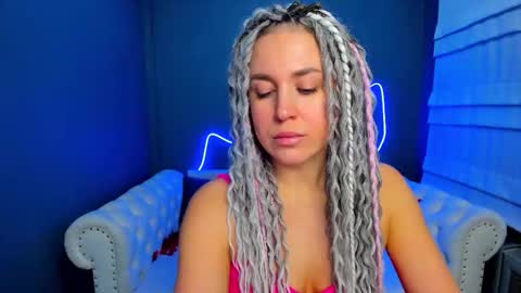 Snapshot of roxy_mars chatting on December 4, 2025, 2:10 am Roxy online show from December 4, 2025, 2:10 am