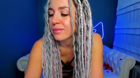 Snapshot of roxy_mars chatting on December 5, 2025, 1:47 am Roxy online show from December 5, 2025, 1:47 am