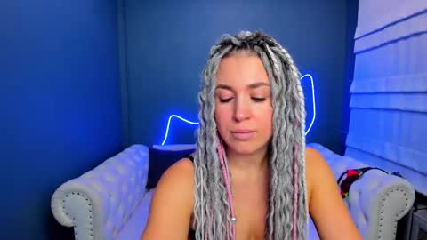 Snapshot of roxy_mars chatting on December 14, 2025, 2:06 am Roxy online show from December 14, 2025, 2:06 am