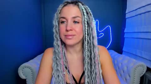 Snapshot of roxy_mars chatting on December 17, 2025, 1:22 am Roxy online show from December 17, 2025, 1:22 am