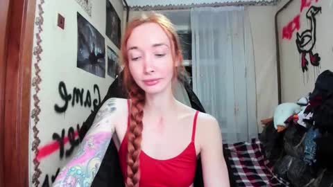 Roxy online show from November 30, 2025, 8:02 pm