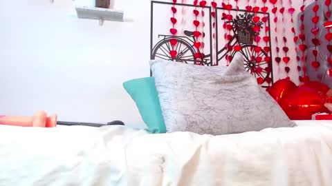 Snapshot of roxy_stone1 chatting on February 15, 2025, 7:39 pm roxy_stone1 online show from February 15, 2025, 7:39 pm