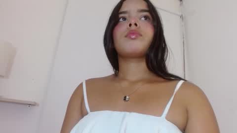 Snapshot of roxy_stone1 chatting on November 11, 2025, 7:25 pm roxy_stone1 online show from November 11, 2025, 7:25 pm