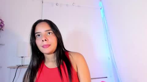 Snapshot of roxy_stone1 chatting on December 2, 2025, 7:42 pm roxy_stone1 online show from December 2, 2025, 7:42 pm