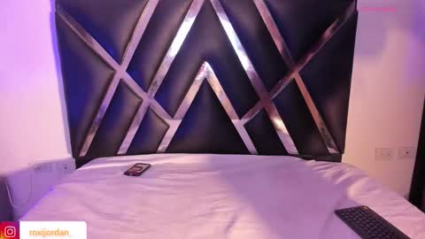 Snapshot of roxyjordan chatting on November 1, 2025, 11:34 am Roxxy Queen online show from November 1, 2025, 11:34 am