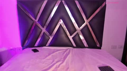 Snapshot of roxyjordan chatting on November 8, 2025, 10:48 am Roxxy Queen online show from November 8, 2025, 10:48 am