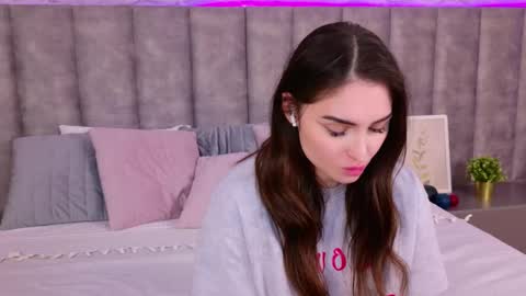 Snapshot of roxylester chatting on February 20, 2025, 9:44 am Roxy online show from February 20, 2025, 9:44 am