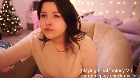 roxysuh online show from February 4, 2025, 12:00 pm