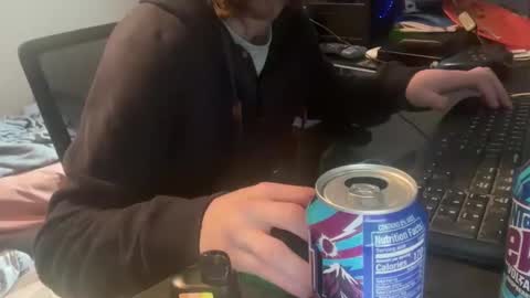 Royalty13m online show from October 24, 2025, 3:19 pm