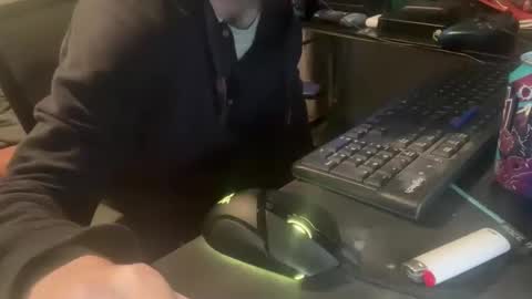 Royalty13m online show from October 25, 2025, 3:36 am