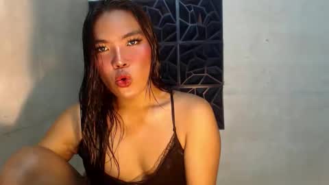 royaltymarcela6969 online show from October 24, 2025, 11:28 am