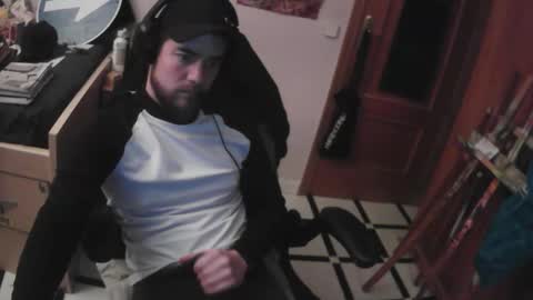 royer04 online show from December 19, 2025, 4:25 pm