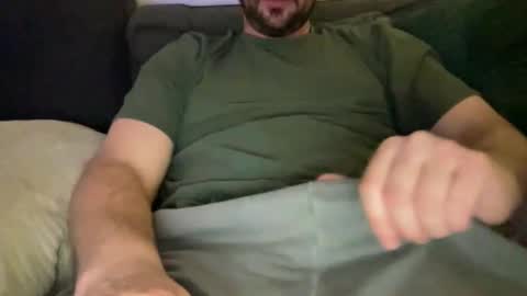 Snapshot of roythegil chatting on December 19, 2025, 12:06 am roythegil online show from December 19, 2025, 12:06 am